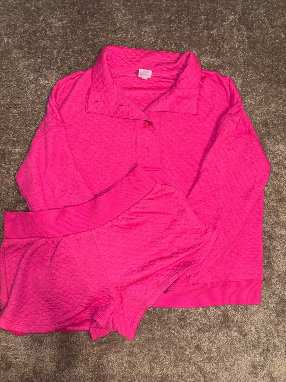 Shade & Shore Quilted Lounge Set in Vibrant Pink